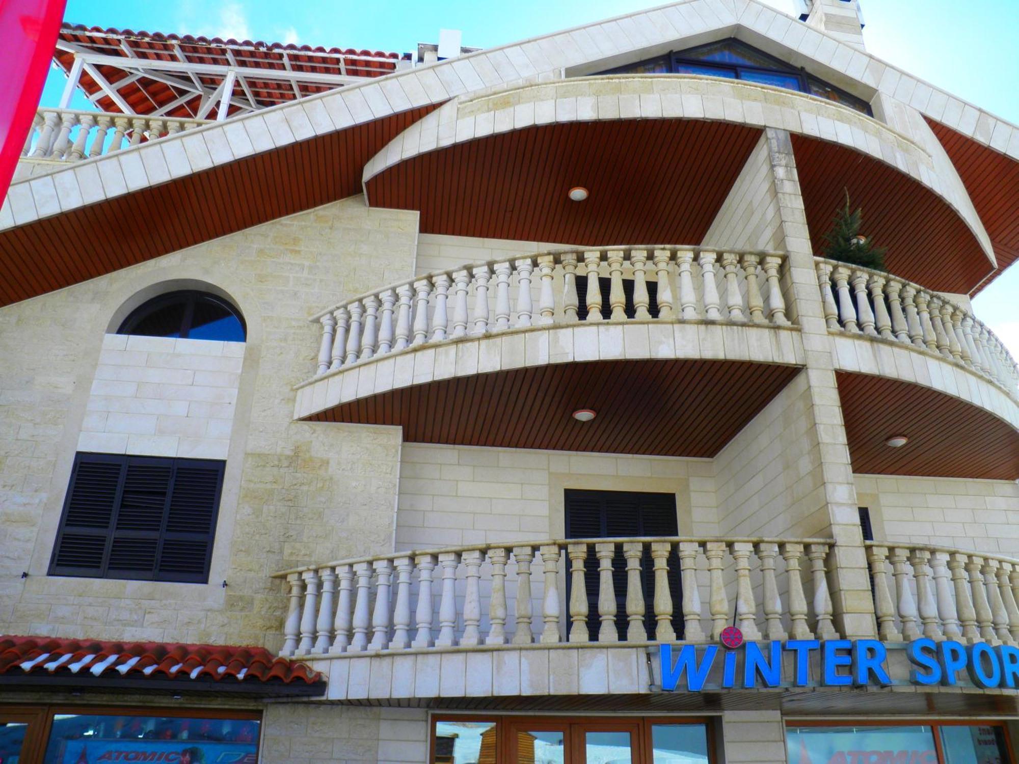 Stone Chalets Fārayyā Dış mekan fotoğraf