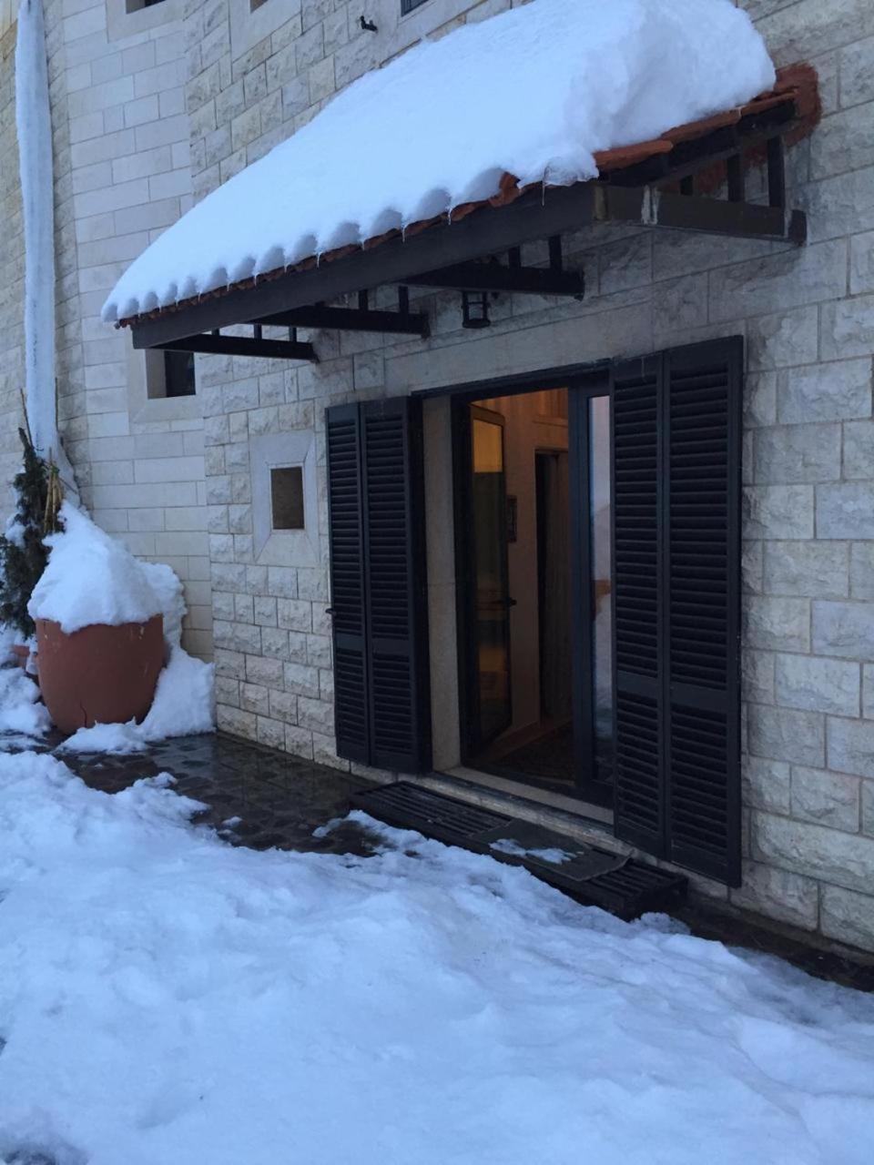 Stone Chalets Fārayyā Dış mekan fotoğraf